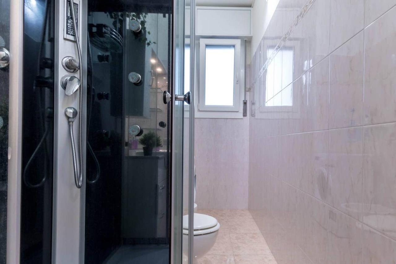 Altido Lovely Apt For 6 Located In Vibrant Gallaratese Milano Exterior foto