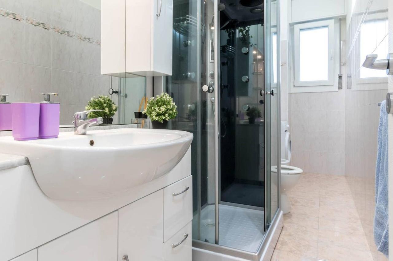 Altido Lovely Apt For 6 Located In Vibrant Gallaratese Milano Exterior foto